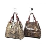 Bolso de piel con acabado serpiente