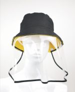 Sombrero reversible con protector facial