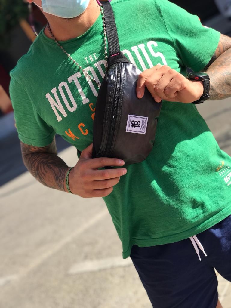 Riñonera Unisex "Sombra" Riñonera Unisex "Sombra"