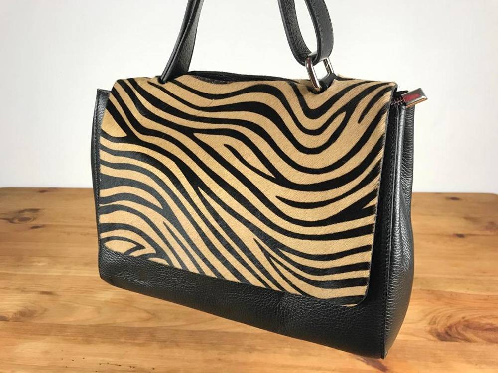 Bolso de piel artesanal diseño porta documentos Bolso de piel artesanal diseño porta documentos