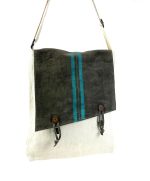 Bandolera de lino con solapa