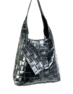 Bolso piel con efecto trenzado