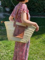 Mono con escote en V