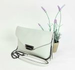 Bandolera piel con cierre de broche