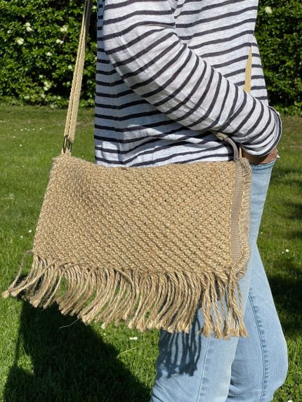 Bandolera de yute con solapa