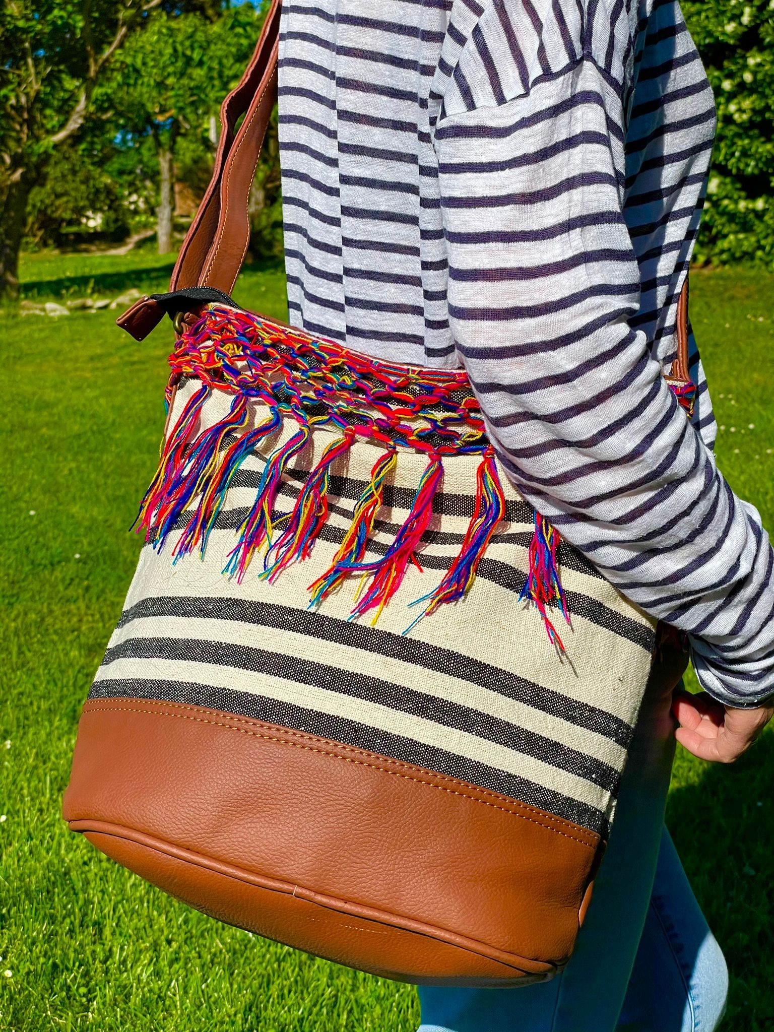 Bandolera de lino y polipiel Bandolera de lino y polipiel