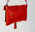 Bolso bandolera de piel con solapa