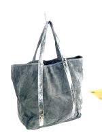 Bolso serraje con tiras estampadas brillantes
