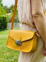 Bolso satchel sintético