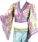 Top étnico con mangas acampanadas