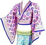 Top étnico con mangas acampanadas