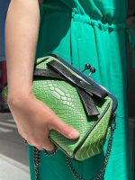 Bandolera diseño coco con lazo en piel