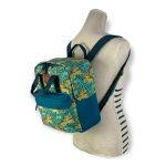 Mochila cuadrada de flores