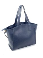 Bolso de piel con borla