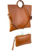 Bolso de mano de cuero natural