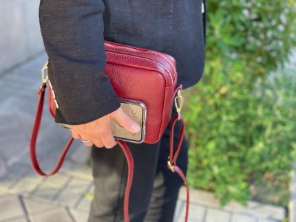 Bolso bandolera de piel de grano