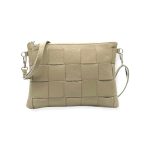 Bolso de piel trenzado