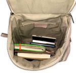 Amplia Mochila de Piel Universitaria con Bolsillos Laterales y Trasero