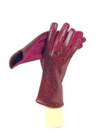 Guantes con estampado de piel de serpiente