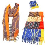 Bufandas con estampado de cadenas