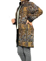 Chaqueta bordada con cuello