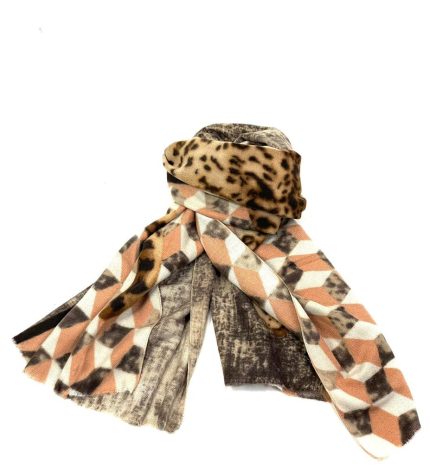 Bufanda con estampado animal