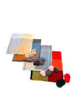 Bufanda con pompones de colores