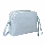 Bandolera de piel con tres bolsillos