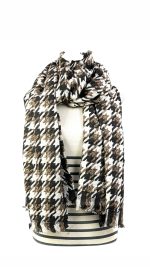 Bufanda pata de gallo