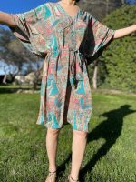 Vestido corto étnico multicolor