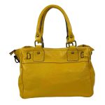 Bolso piel con bolsillo frontal y cierre giro decorativo