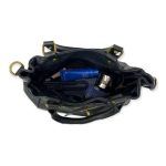 Bolso piel con bolsillo frontal y cierre giro decorativo